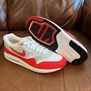 Men’s Nike Air Max Lunar1 White/Challenge Red-Neutral Grey Size 12